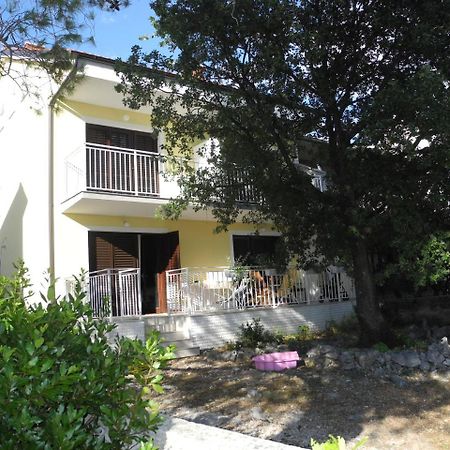 Apartments Nives Crikvenica Exterior photo